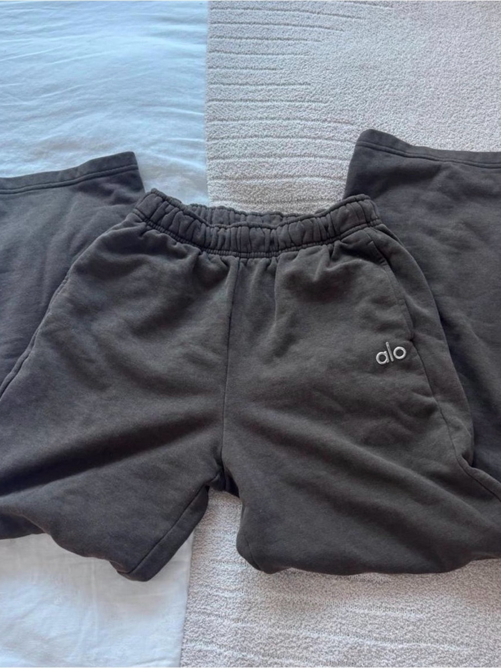 ALO brown sweatpants
